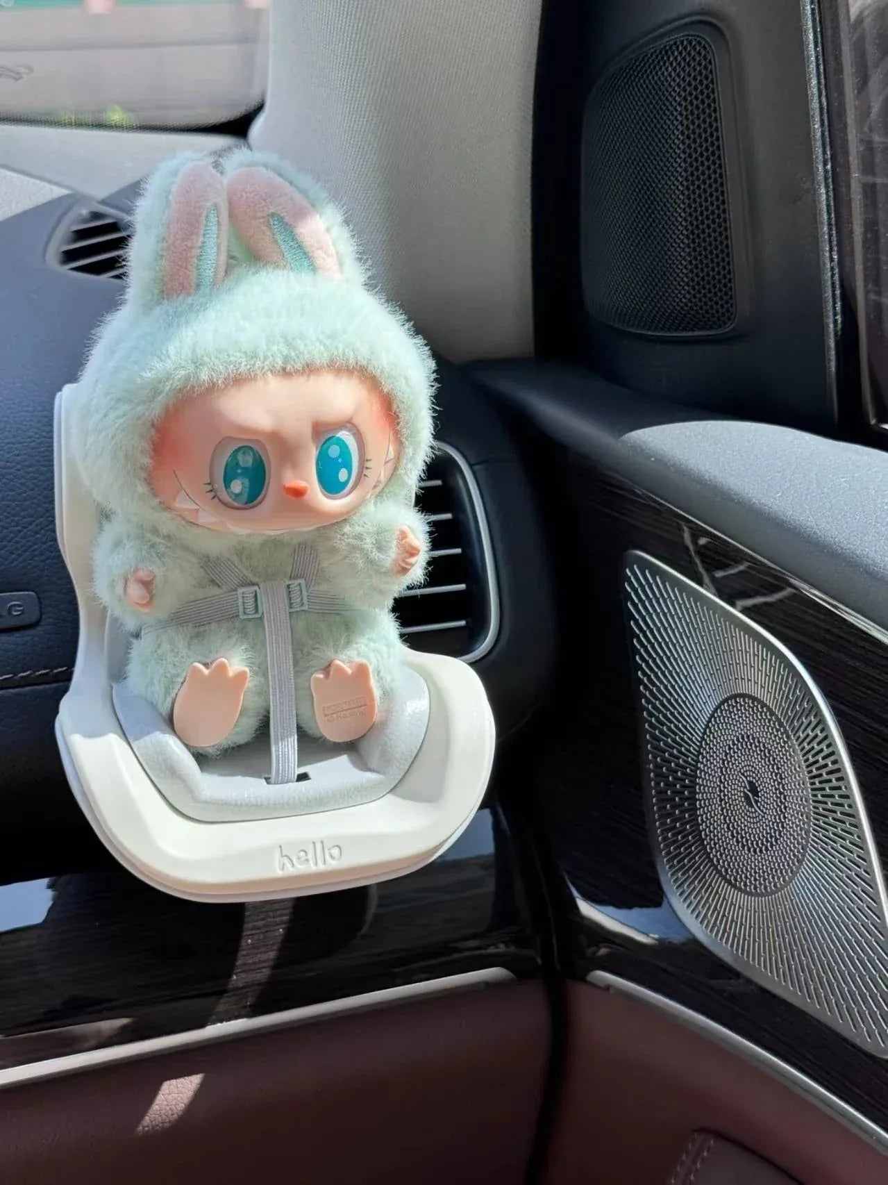 15-17cm doll Seat  3.0 Labubu car seat safety Seat Cute Doll Air Outlet high-grade Car Interior Decoration car seat